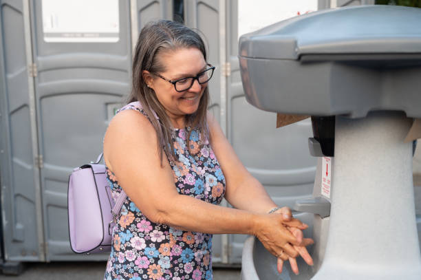 Portable Toilet Options We Offer in Oakland City, IN